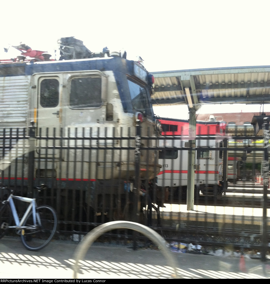 Amtrak/Caltrain 938